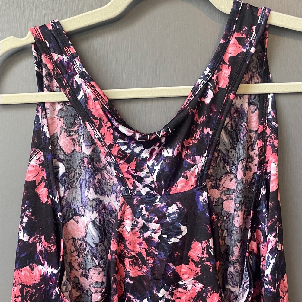 Livi Active Navy Tank Top with Pink Floral Print - Picture 4 of 4